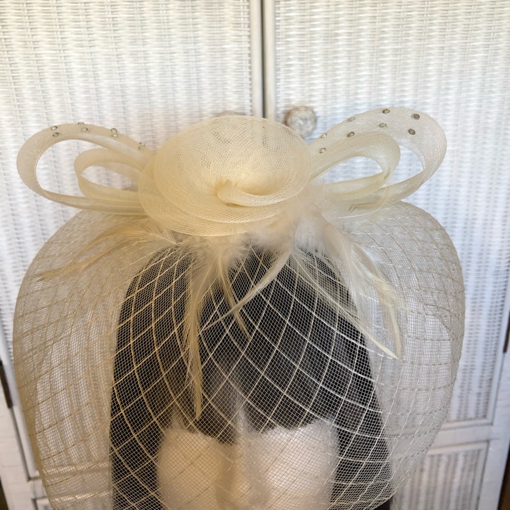 Hat - Picture 3 of 7